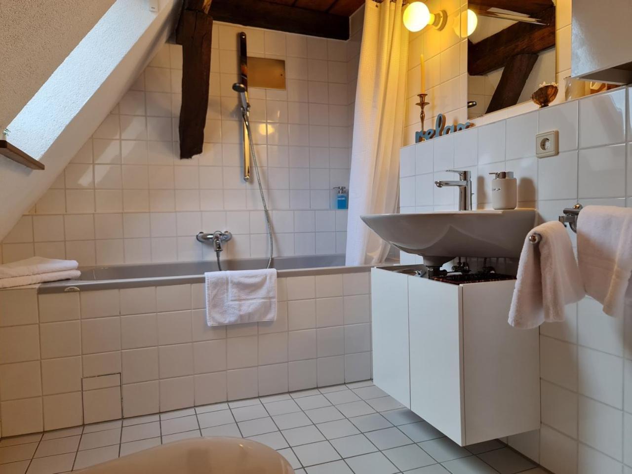 Avahome: Haus Fuer 16, Wlan, Parkplaetze, Netflix, Nespresso Kandel Chambre photo