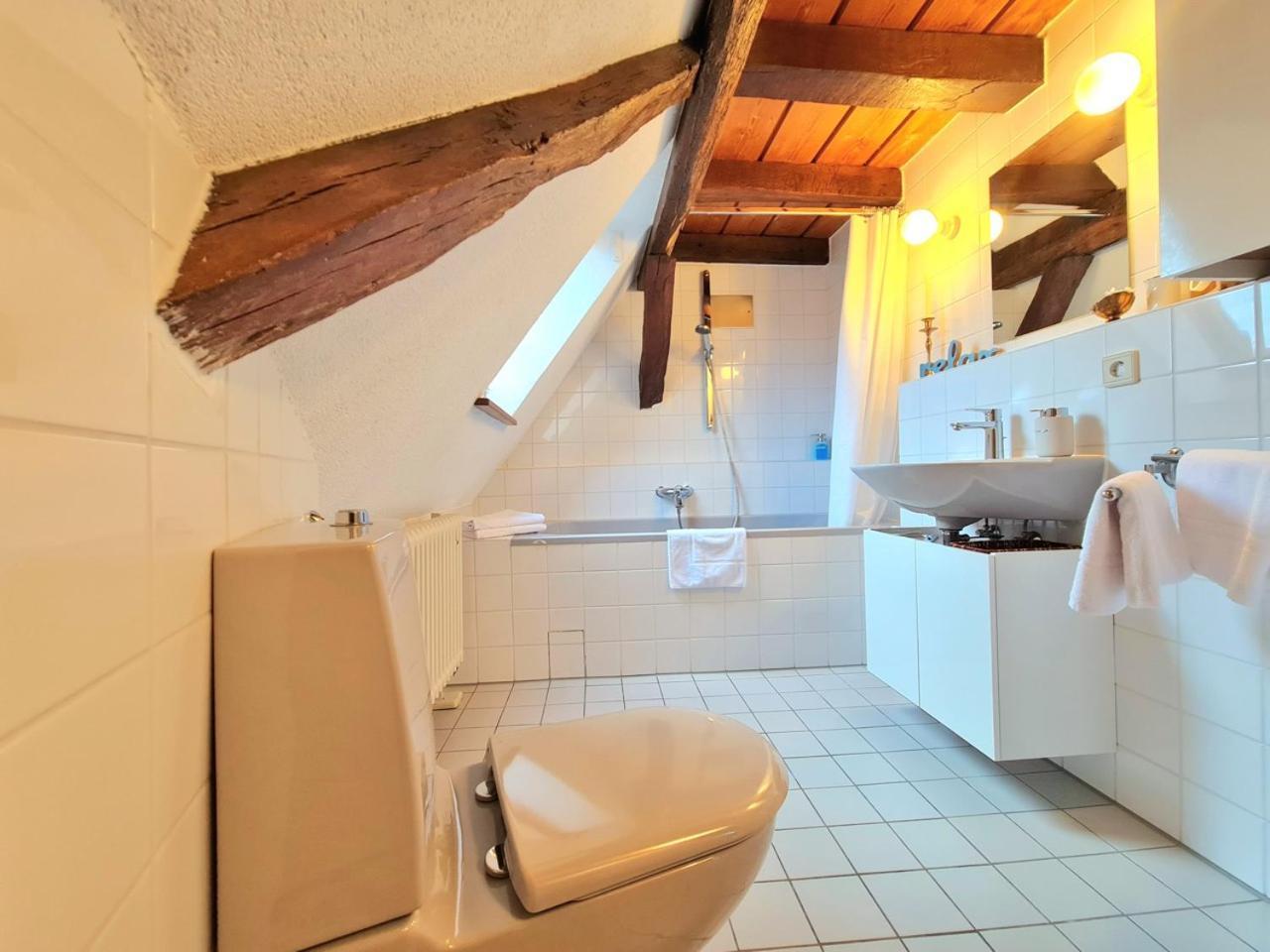 Avahome: Haus Fuer 16, Wlan, Parkplaetze, Netflix, Nespresso Kandel Chambre photo
